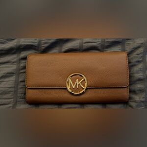 Michael Kors Tan Leather Wallet with Gold Logo